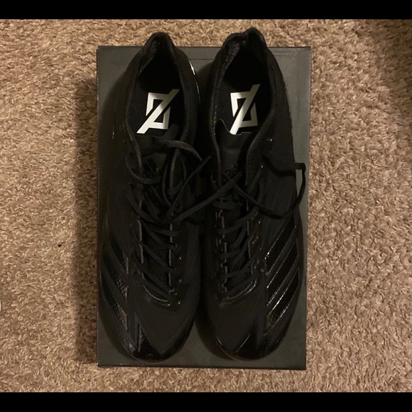 Adidas cleats - Picture 1 of 3
